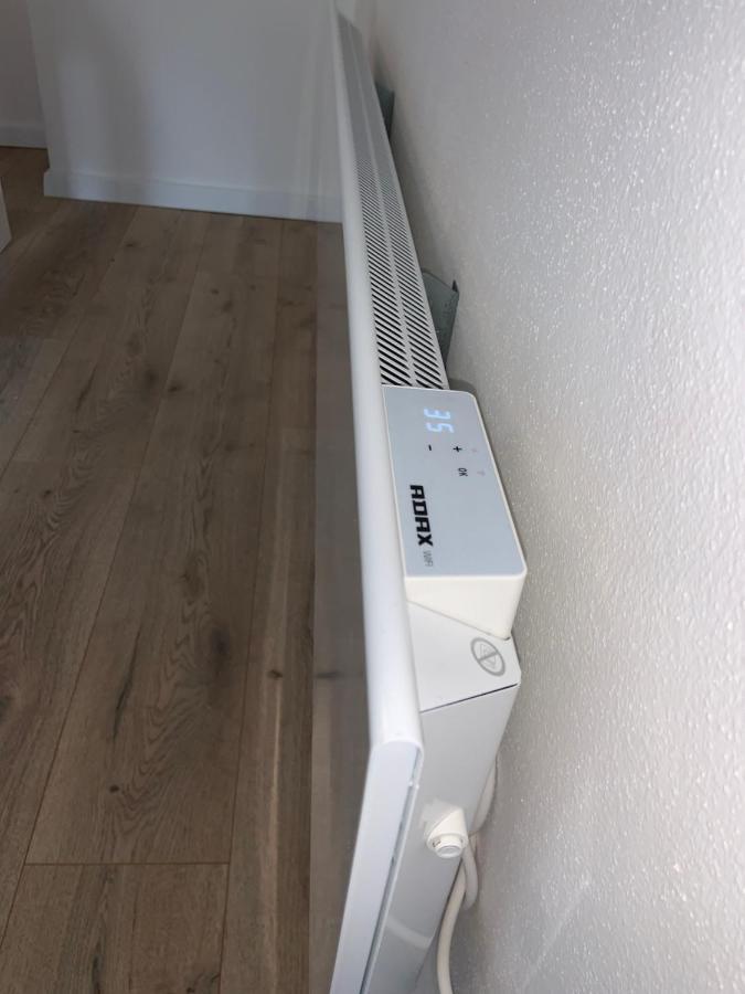 Amira Apartman Révkomárom Kültér fotó